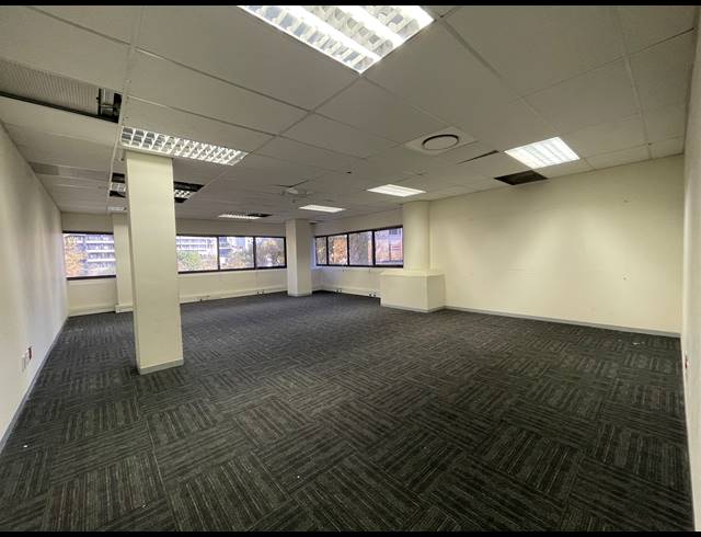 1,929M² OFFICE TO LET IN SANDTON CENTRAL